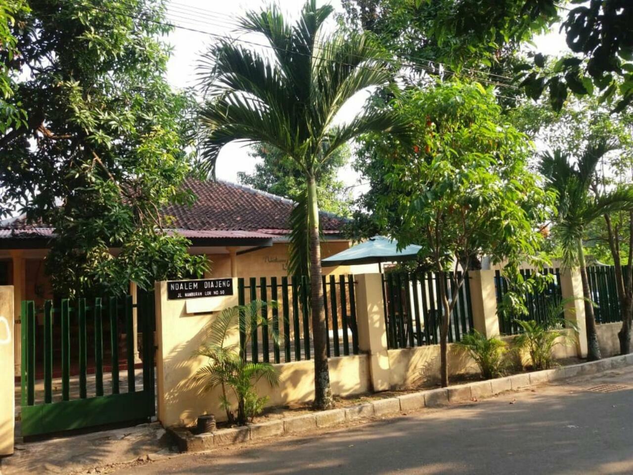 Ferienwohnung Ndalem Diajeng Yogyakarta Exterior foto